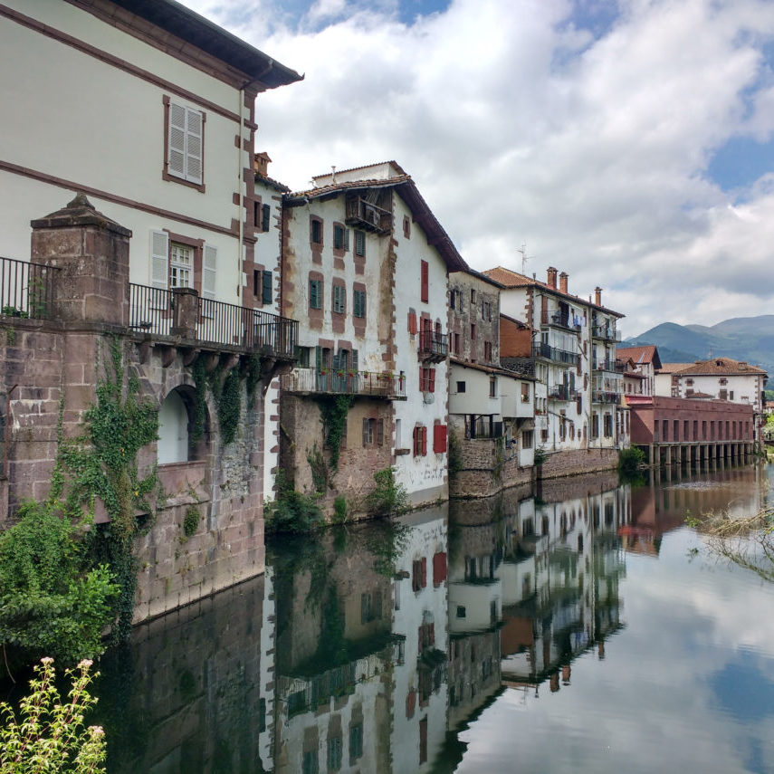 shutterstock_1046850250_Baztan; Elizondo; Navarra